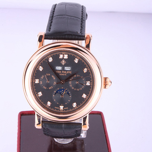 Réplique Patek Philippe Perpetual Calendar PP-66