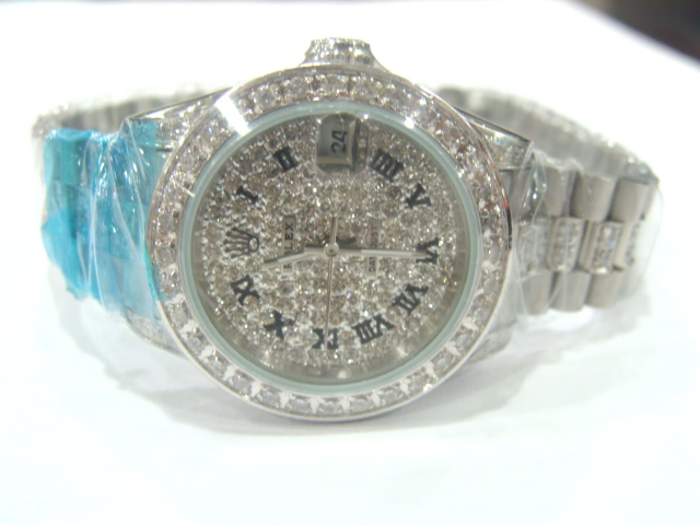Réplique Replique Rolex Day-Date Silver & Silver Diamond Dial Hour Markers RX5222-G3 Watches