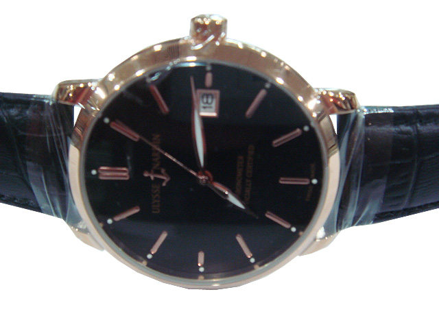 Réplique Replique Ulysse Nardin Classico Automatique hommes montre BM4567