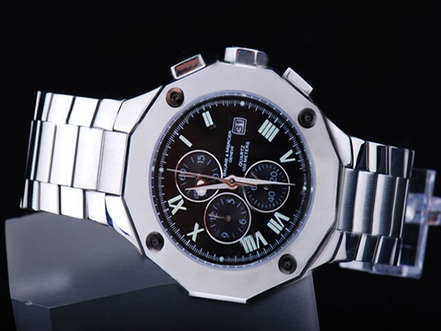 Baume & Mercier Black Dial and White Bezel Montre
