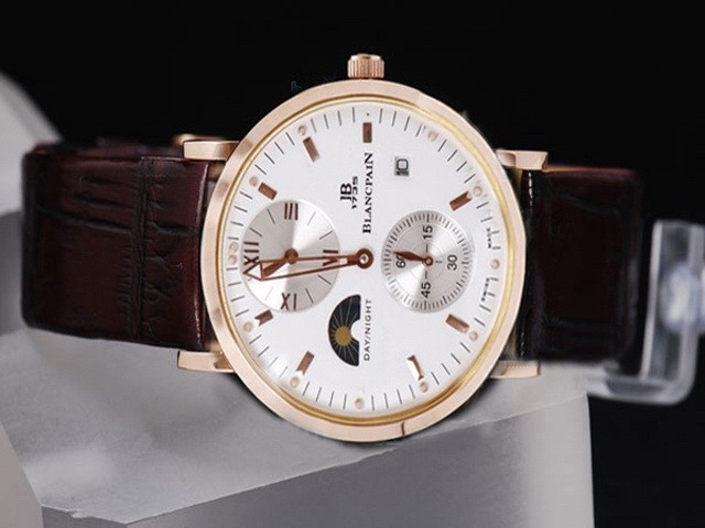 BlancPain White Dial with Golden Bezel Montre