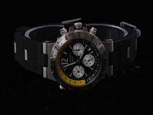 Bvlgari Black Dial Montre