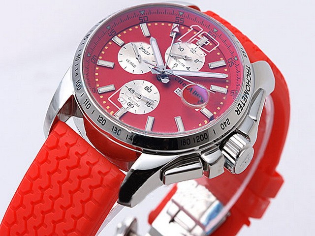 Chopard Automatic Red Dial with Red Rubber Strap Montre