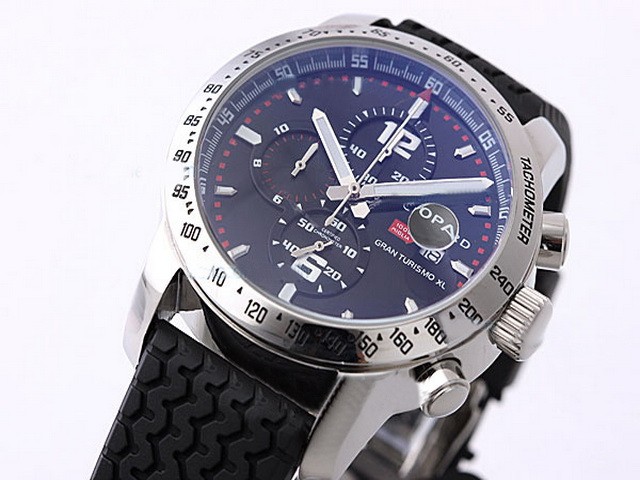 Chopard Black Dial and Black Rubber Strap Montre