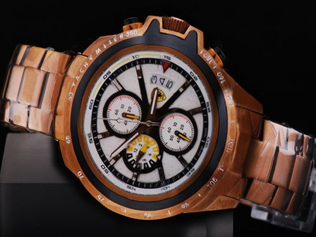 Ferrari Gole Case and Strap with White Dial Montre