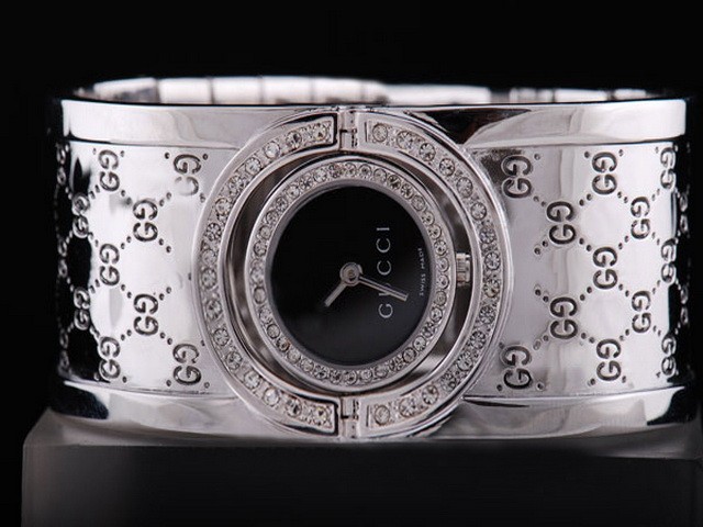 Gucci Full Diamond Bezel and Strap Montre