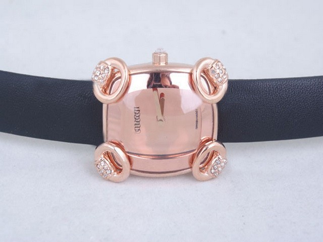 Gucci Rose Gold Case with Rose Gold Dial Montre