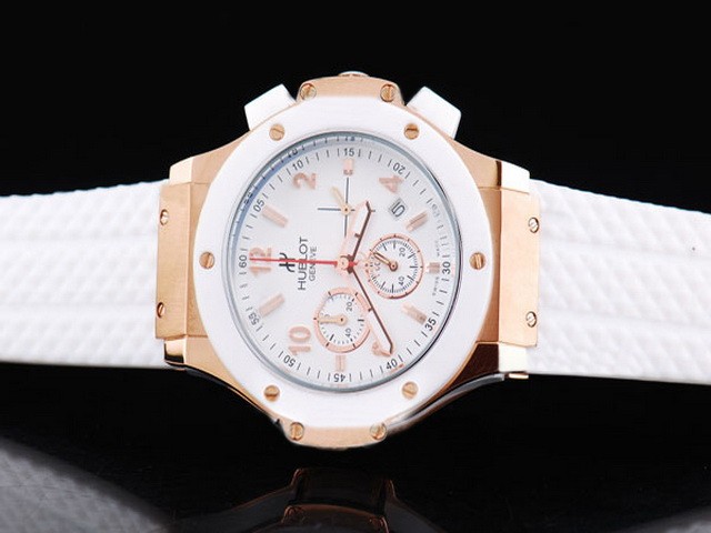 Hublot White Dial with Rose Gold Case and Numeral Marking-White Rubber Strap Montre