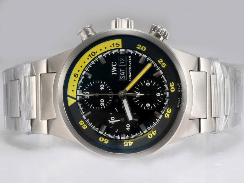 IWC Aquatimer Black Dial with AR Coating Montre