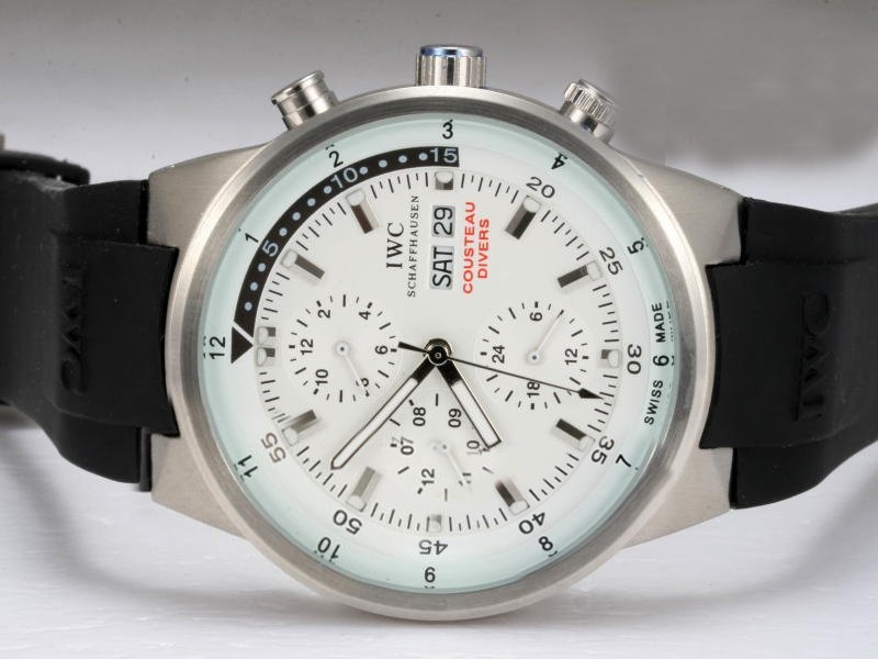 IWC Aquatimer White Dial with Rubber Strap Montre