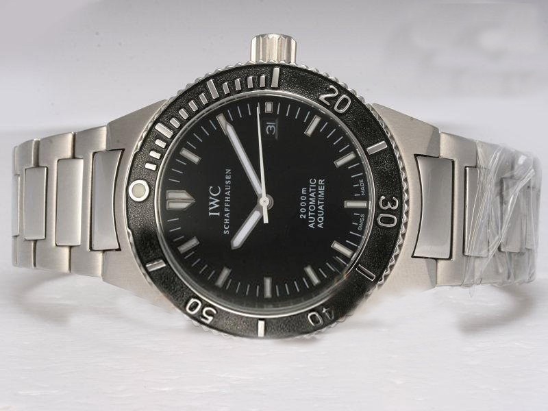 IWC Aquatimer Black Dial and Bezel Montre