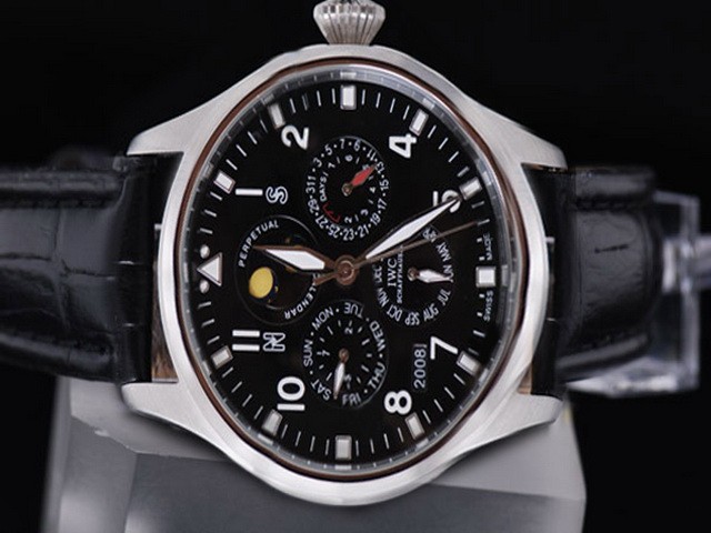 IWC Others Phase White Dial with Rose Gold Case Montre