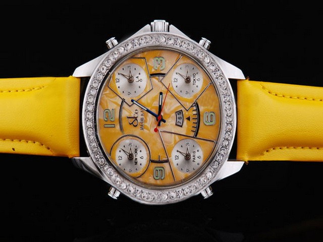 Jacob & Co Diamond Bezel and Yellow Dial Montre
