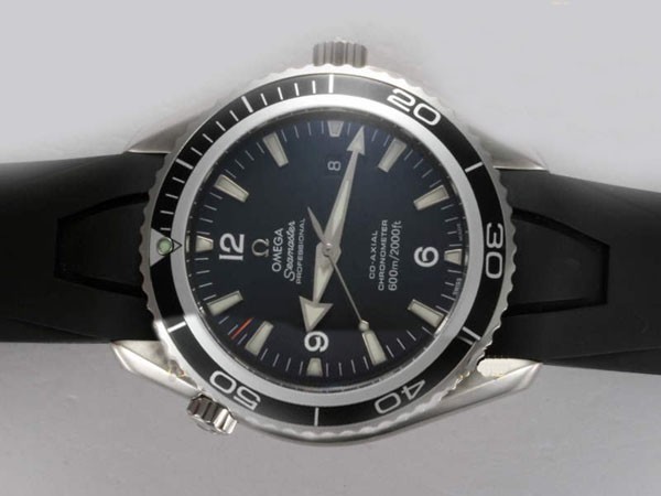 Omega Seamaster Black Dial and Bezel-Rubber Strap Montre