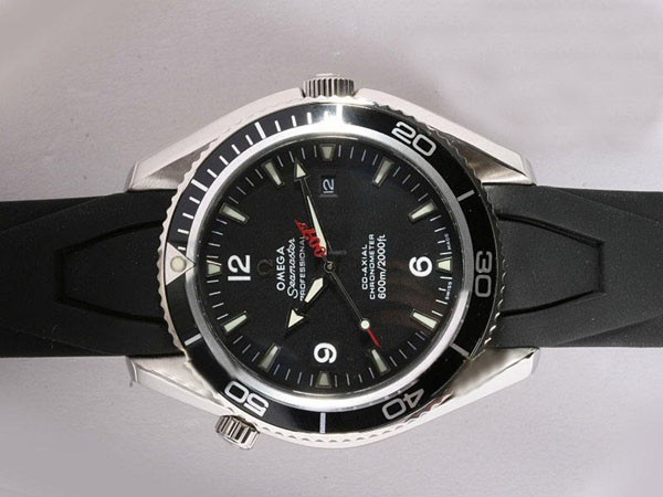 Omega Seamaster Black Dial and Bezel-Rubber Strap Montre