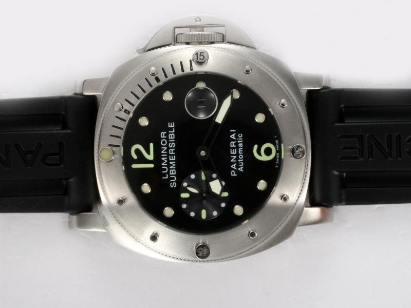 Panerai Luminor Black Dial with Rubber Strap Montre