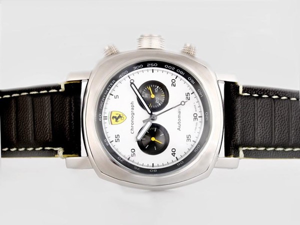 Panerai Ferrari White Dial Montre