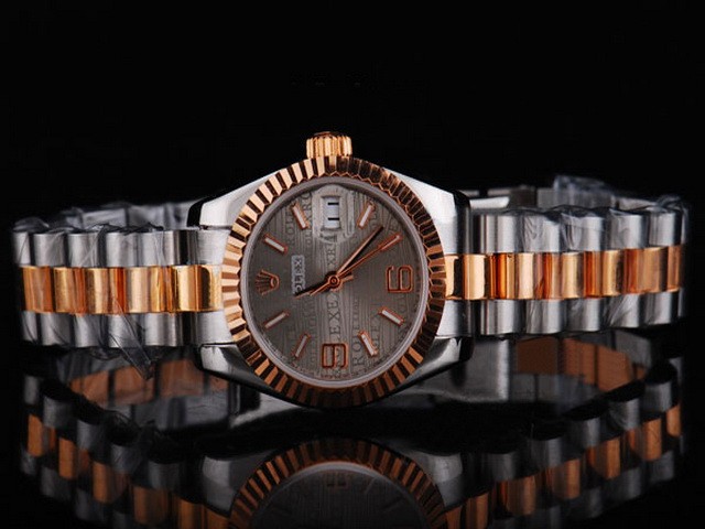 Rolex New Rose Gold Bezel And Grey Dial-Small Calendar--Lady-Size Montre
