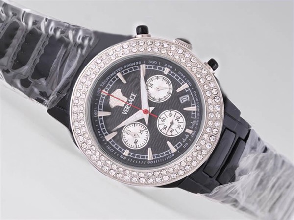 Versace Black Ceramic Coated Diamond Bezel with Black Dial Montre